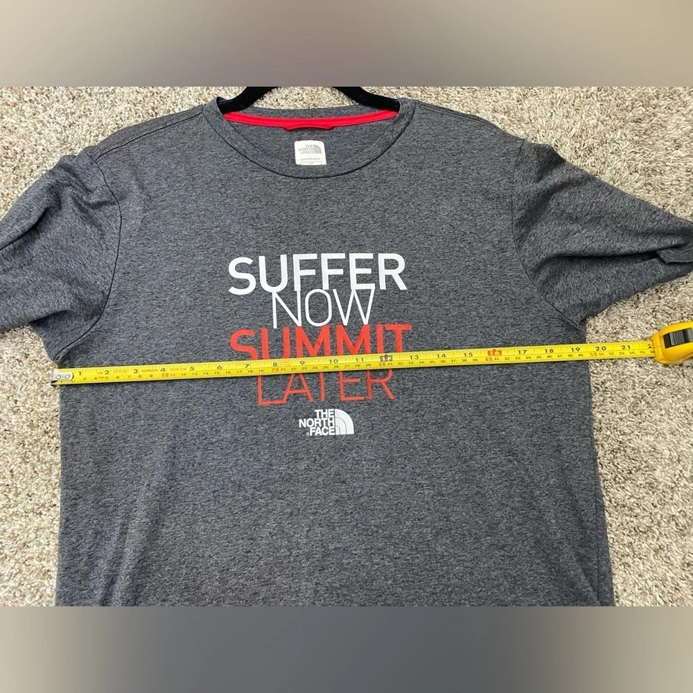 The North Face Vapor Wick Graphic Gray Short Sleeve Shirt Men’s Small‎ Outdoor